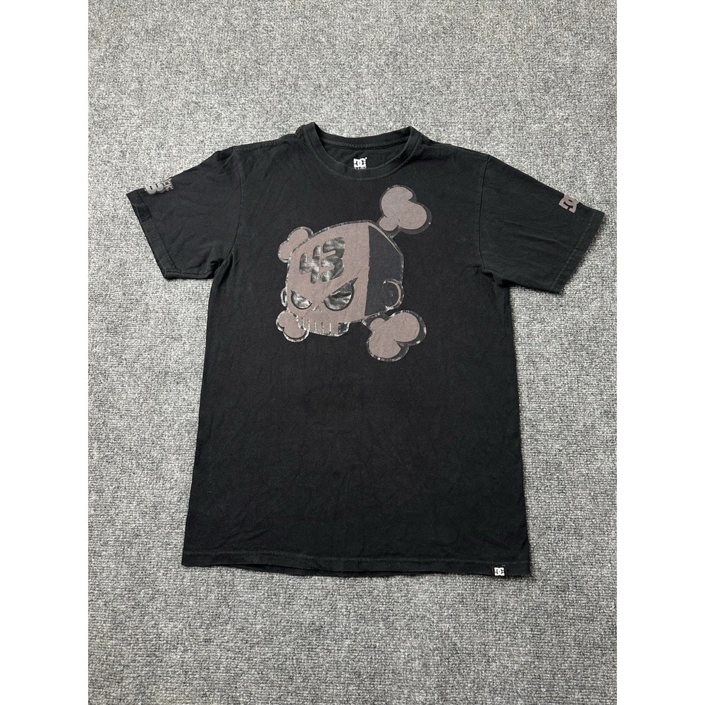 Mens T Shirt DC Slim Fit Black Skull Graphic‎ Logo, Size M